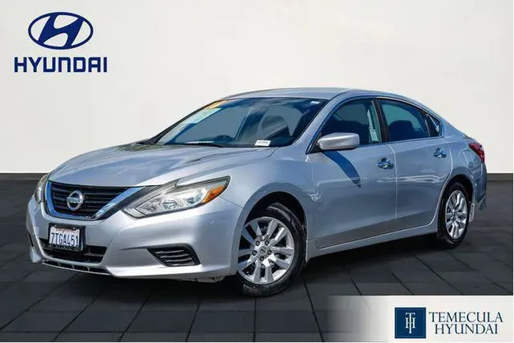 $11400 : Nissan Altima 2016 2.5 S 4dr image 1