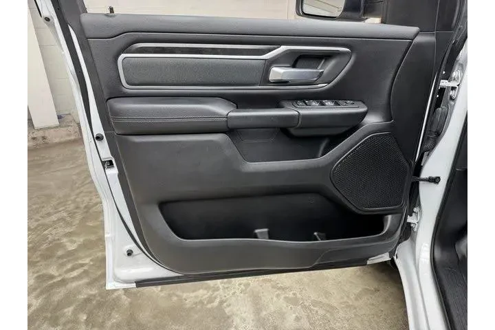 $28990 : Ram 1500 2022 4x4 Big Horn 4 image 10