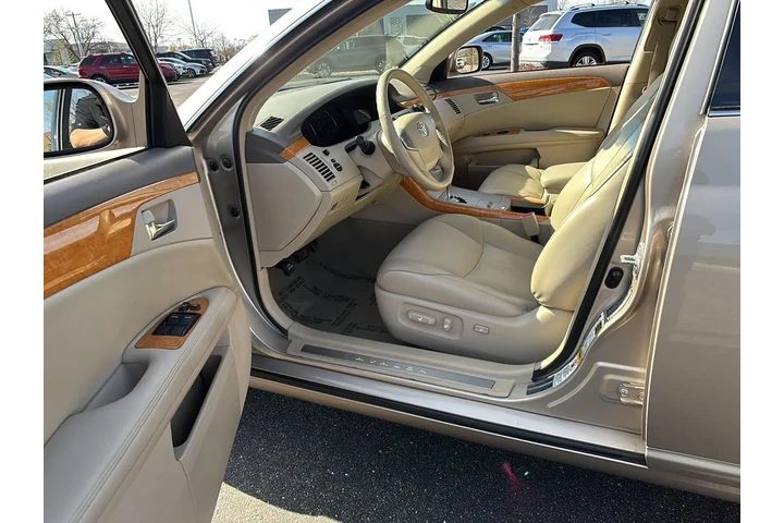 $15000 : 2007 Avalon XLS image 2