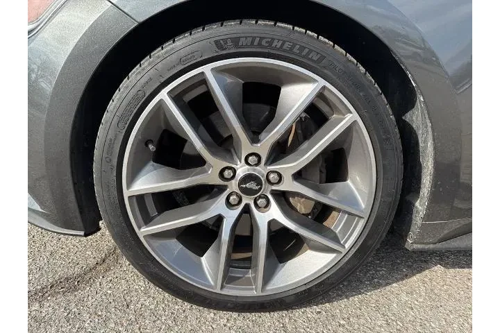 $30000 : Ford Mustang 2017 GT 2dr Fas image 4