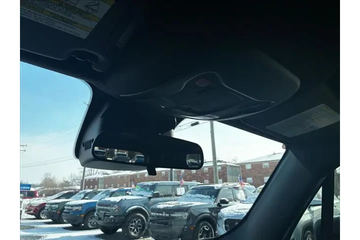 $18988 : Jeep Renegade 2021 4x4 Latit image 9