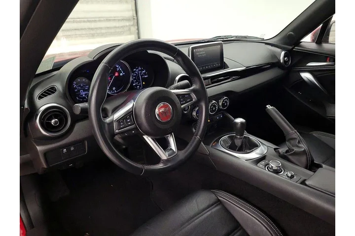 $18998 : FIAT 124 Spider 2017 Lusso 2 image 9