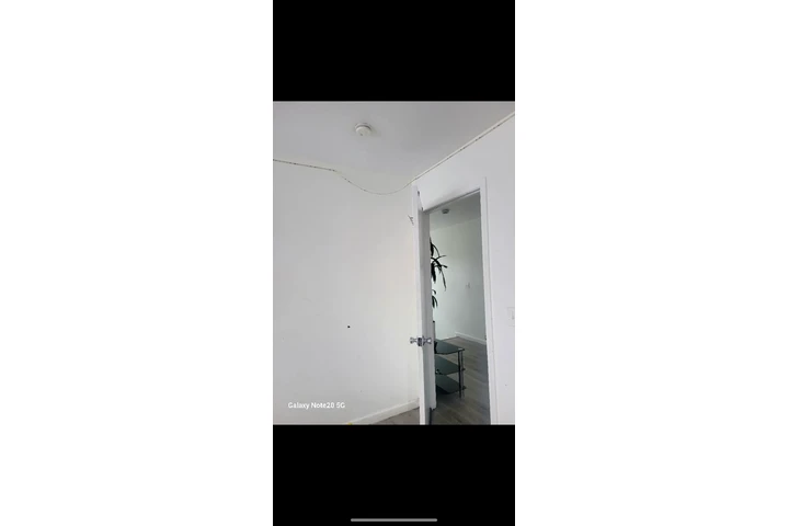 $750 : Rento cuarto image 3