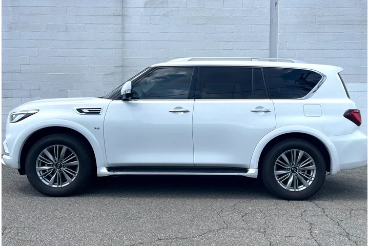 $18584 : 2018 QX80 LUXE image 3
