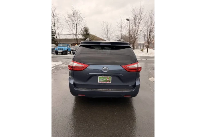 $12995 : 2015 Sienna LE 8-Passenger image 8