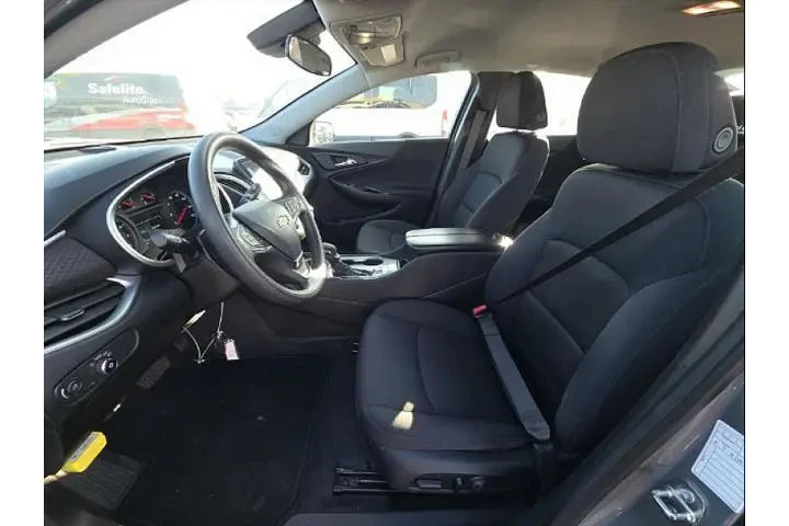 $18995 : Chevrolet Malibu 2023 LT 4dr image 4