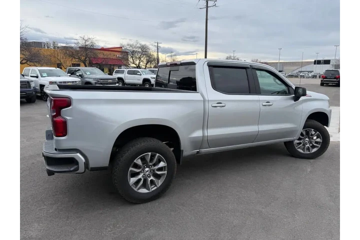 $26757 : 2020 Silverado 1500 RST image 2