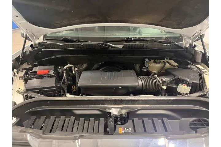 $39978 : GMC Sierra 1500 2024 4x4 SLT image 9