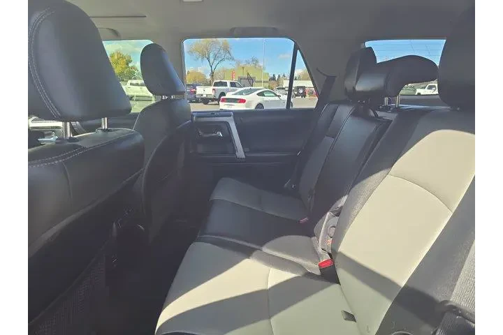 $33995 : Toyota 4Runner 2018 4x4 SR5 image 8