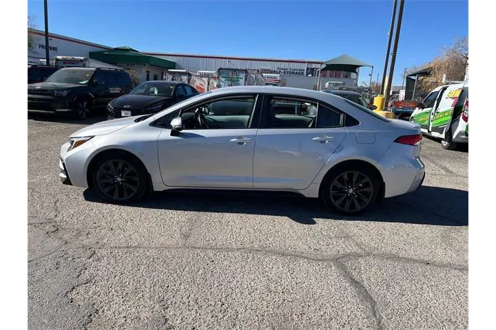 $27239 : Toyota Corolla 2025 SE 4dr S image 4