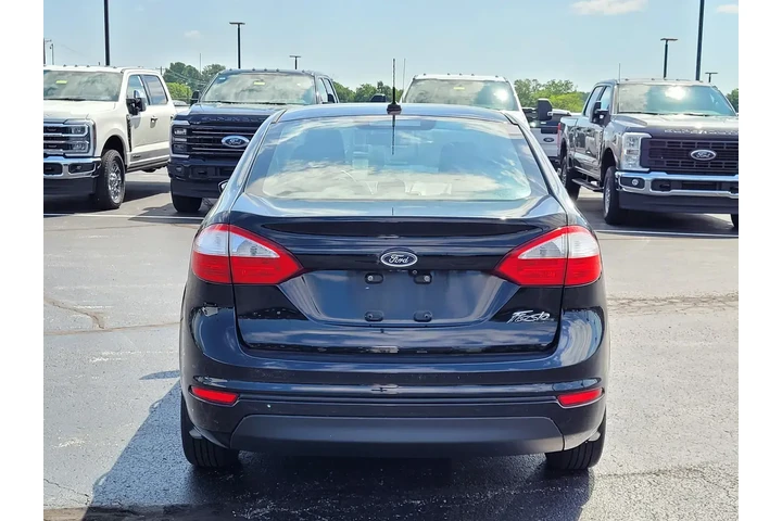 $7998 : Ford Fiesta 2018 S 4dr Sedan image 5