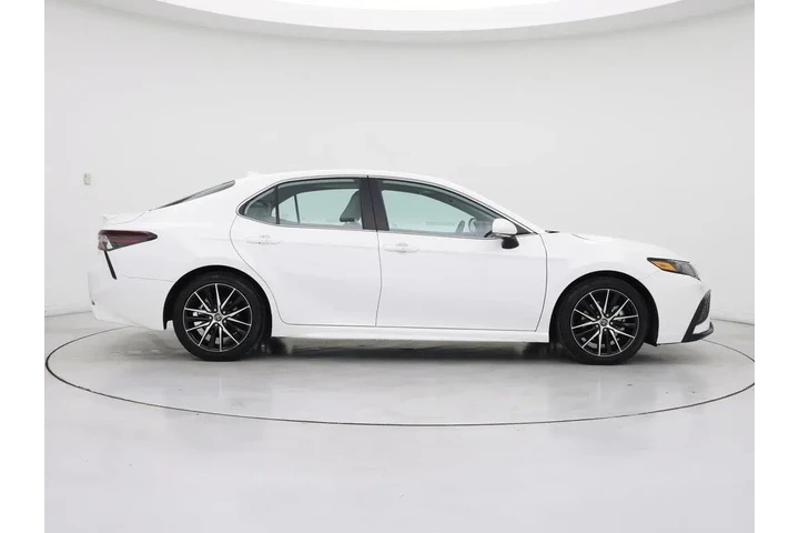 $28998 : Toyota Camry Hybrid 2023 SE image 7