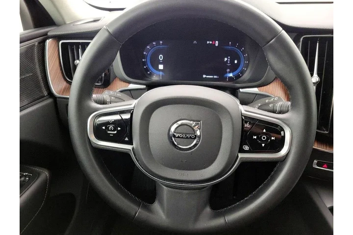 $31998 : Volvo XC60 2023 AWD B6 Ultim image 10