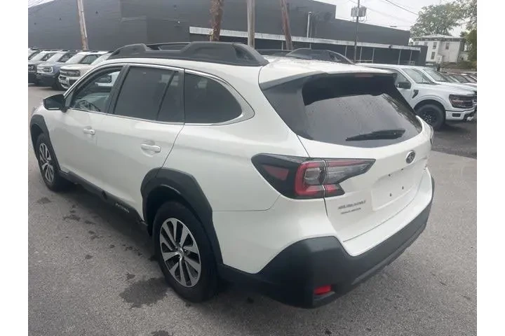 $26900 : Subaru Outback 2023 AWD Prem image 6