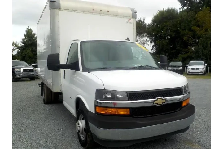 $15481 : 2020 Express G3500 159" image 7