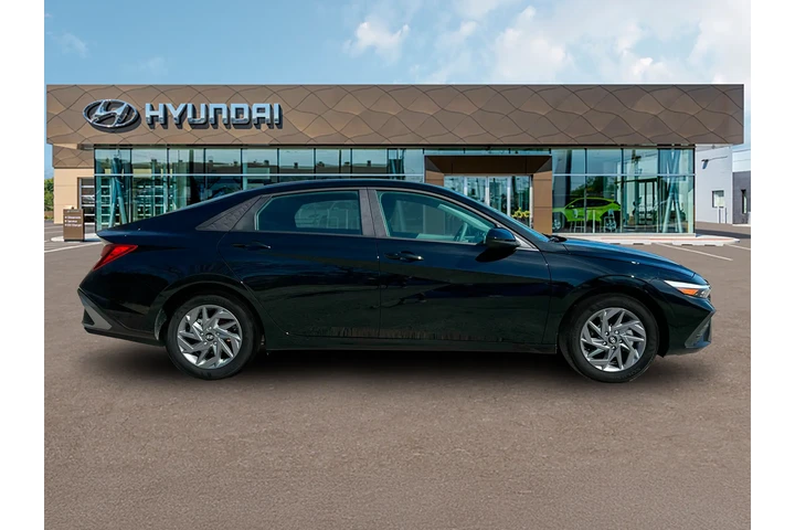 $20404 : Hyundai ELANTRA 2024 SEL 4dr image 9