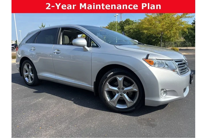 $10000 : 2009 Venza Limited image 1
