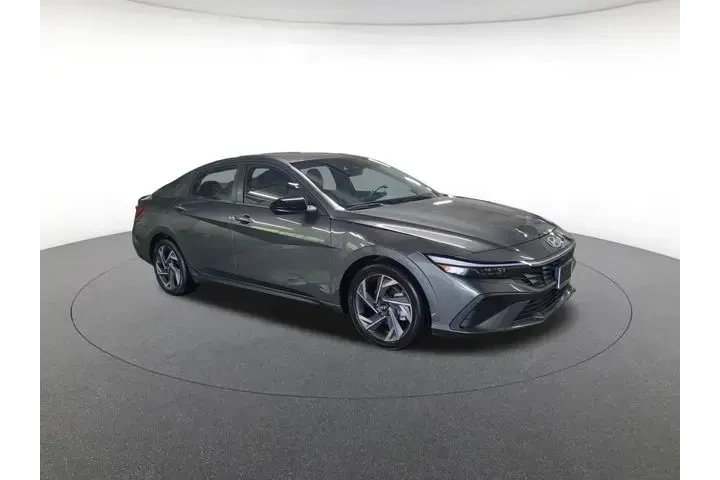 $20700 : Hyundai ELANTRA 2025 SEL Spo image 1
