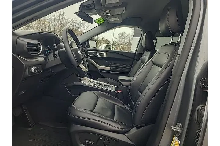 $29997 : Ford Explorer 2022 AWD XLT 4 image 10