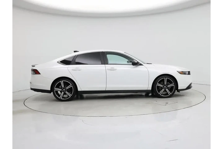 $27998 : Honda Accord Hybrid 2023 Spo image 7
