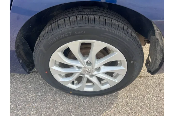 $10990 : 2019 Sentra SV image 10