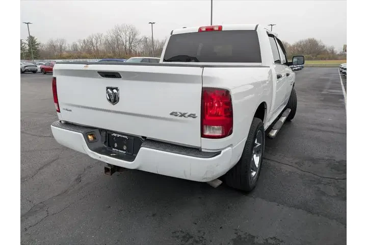 $19990 : Ram 1500 2017 4x4 Express 4d image 7