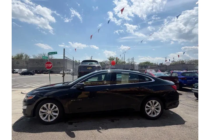 2023 Malibu LT image 5