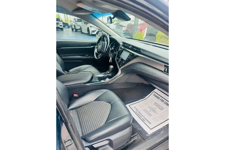 $2000 : Toyota Camry SE image 5