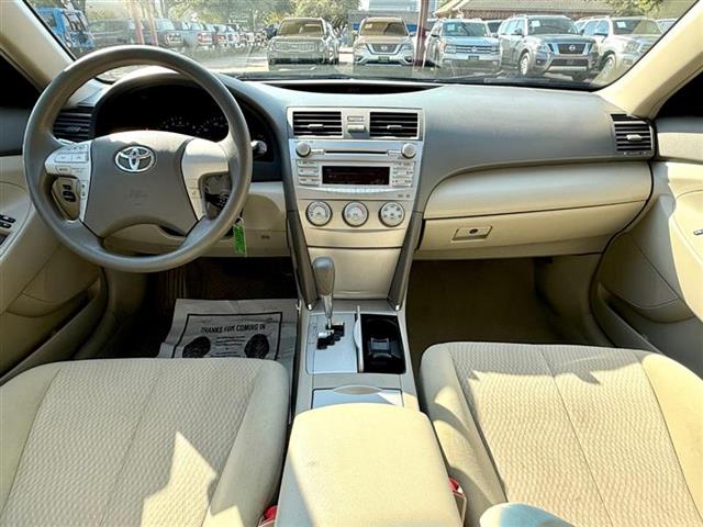 $11950 : 2011 TOYOTA CAMRY image 10