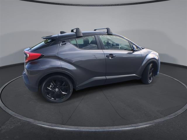 $25300 : PRE-OWNED 2022 TOYOTA C-HR NI image 9