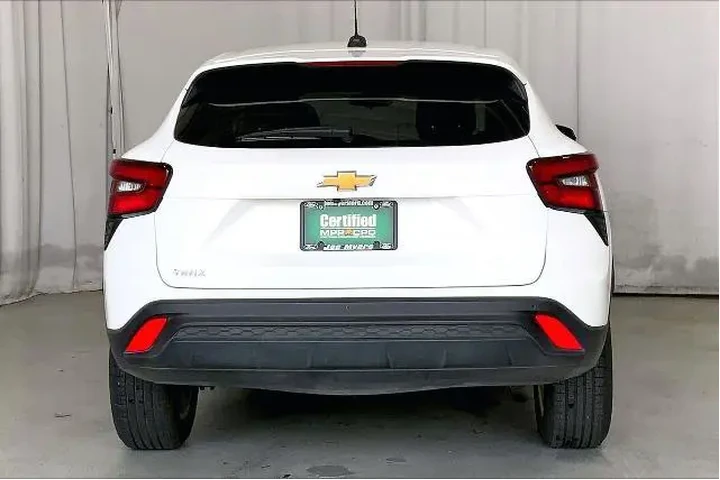 $19741 : Chevrolet Trax 2025 LS 4dr C image 4