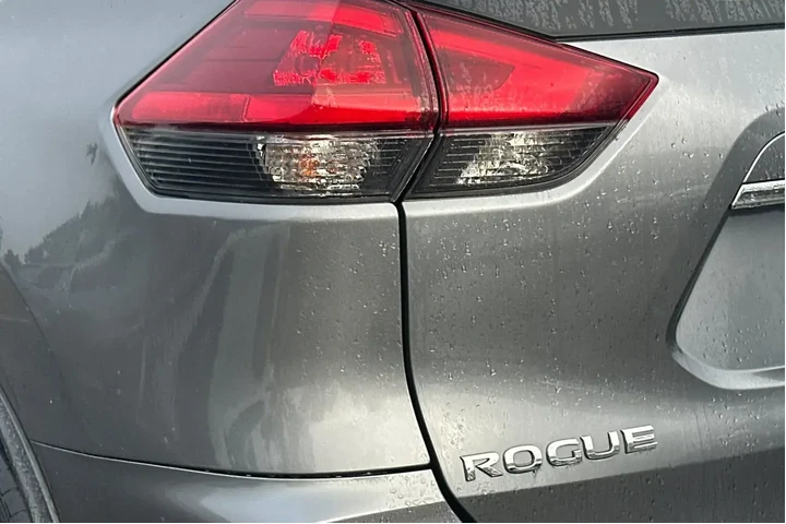 $17990 : Nissan Rogue 2020 S 4dr Cros image 6