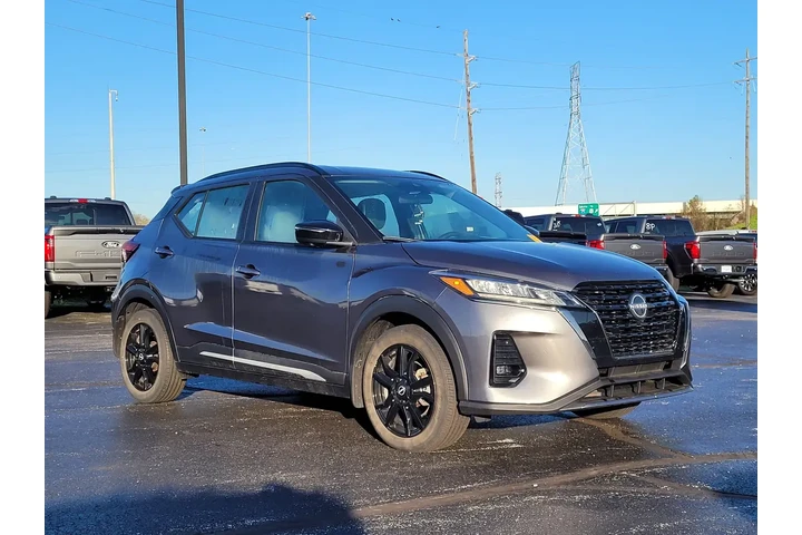 $19295 : Nissan Kicks 2022 SR 4dr Cro image 1