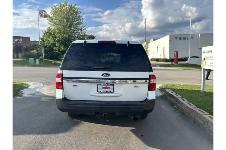 $8990 : 2017 Expedition XL Fleet image 5