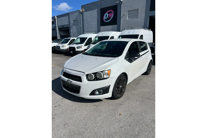 $2500 : Chevrolet Sonic 2015 image 7