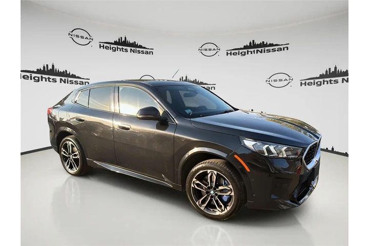 $36490 : BMW X2 2025 AWD xDrive28i 4d image 1