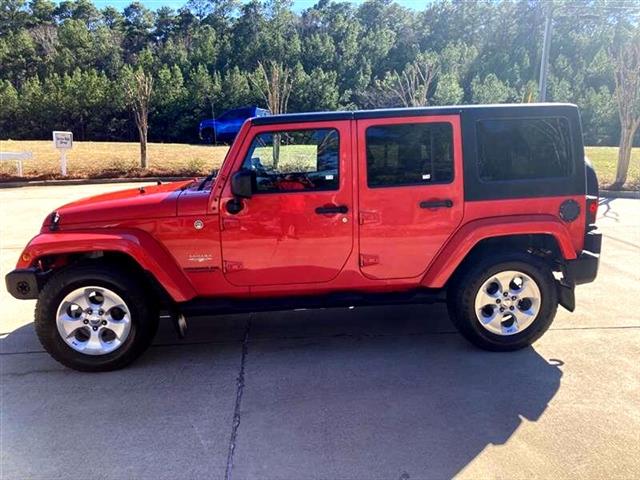 $14987 : 2013 Wrangler Unlimited Sahar image 6