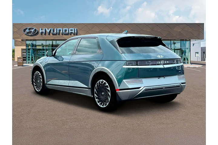 $35654 : Hyundai IONIQ 5 2024 AWD Lim image 5