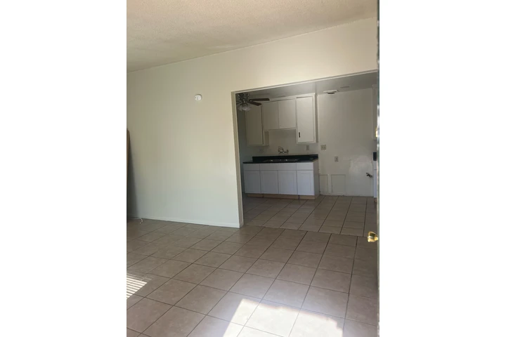 $1975 : 🏡 APARTAMENTO DE 1 RECÁMARA image 3