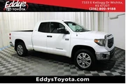 Toyota Tundra 2018 4x4 SR5 4 en Wichita