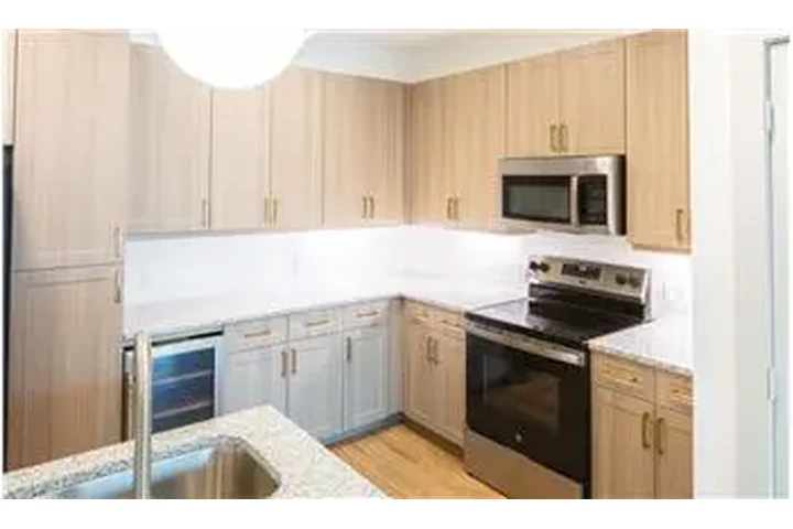 $2325 : Rental property with 1 bedro image 10