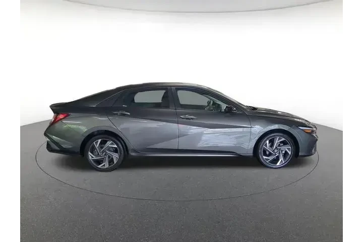 $20700 : Hyundai ELANTRA 2025 SEL Spo image 4