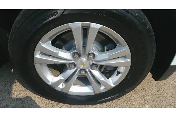 $8599 : 2014 Equinox LS image 10