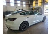 Tesla Model 3 2023 4dr Sedan thumbnail