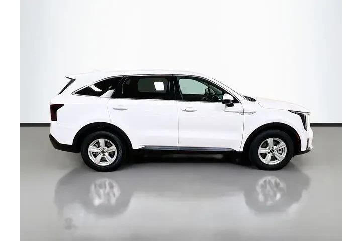 $27384 : Kia Sorento 2024 LX 4dr SUV image 8