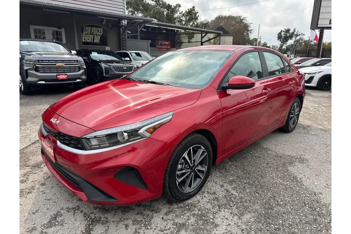 2024 Forte LX image 1