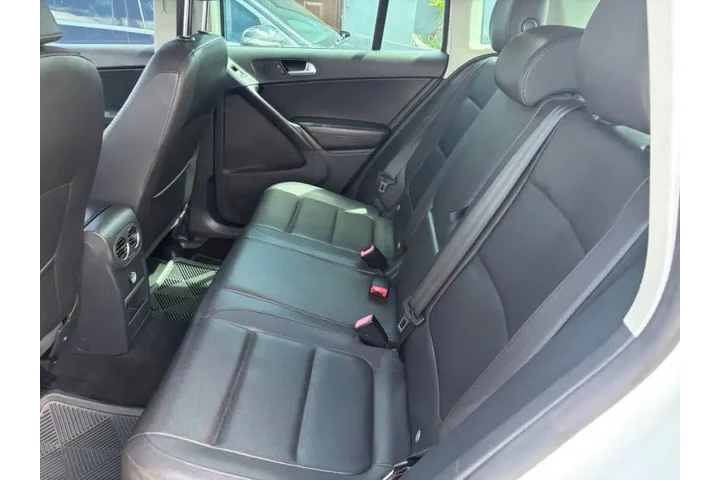 $5850 : 2014 Tiguan SE image 8