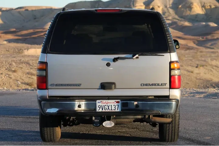 $6995 : 2005 Suburban 1500 LS image 7