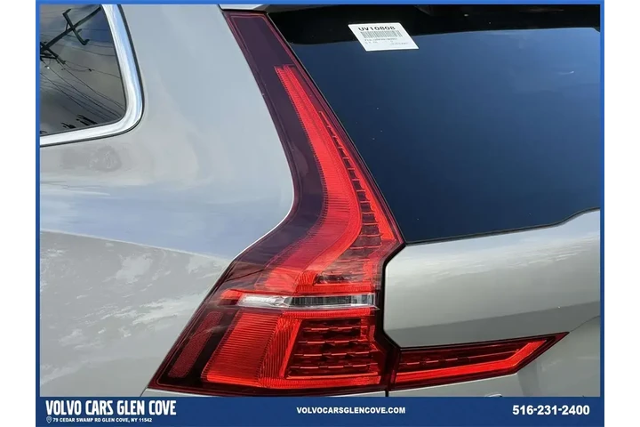 $31500 : Volvo XC60 2022 AWD B5 Momen image 8