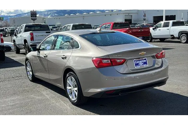 $21984 : Chevrolet Malibu 2024 LT 4dr image 7